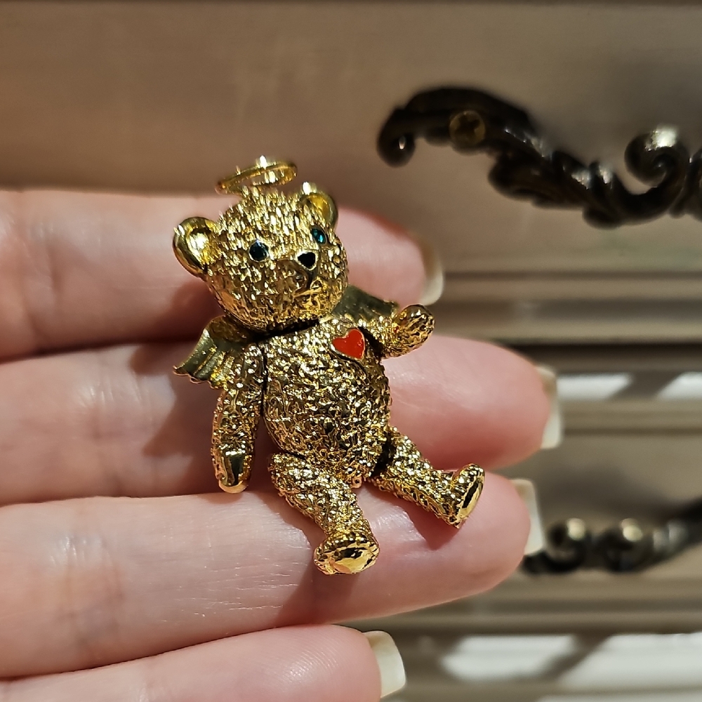 Batya 1998 Goldtone Angel Bear Brooch / Pendant with Red Heart.